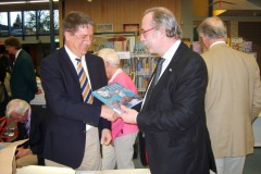 Boek Streekdrachten van Eem tot Vecht